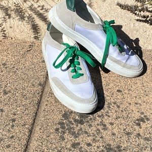 ❤️❤️CQP Mens leather&canvas sneakers. Grey & off white with green heel & laces